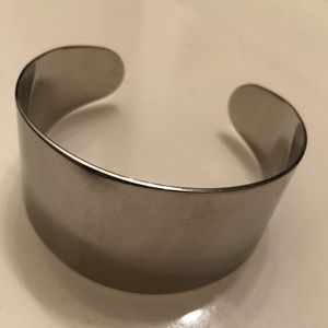 ITALIAN STAINLESS STEEL CUFF BRACELET